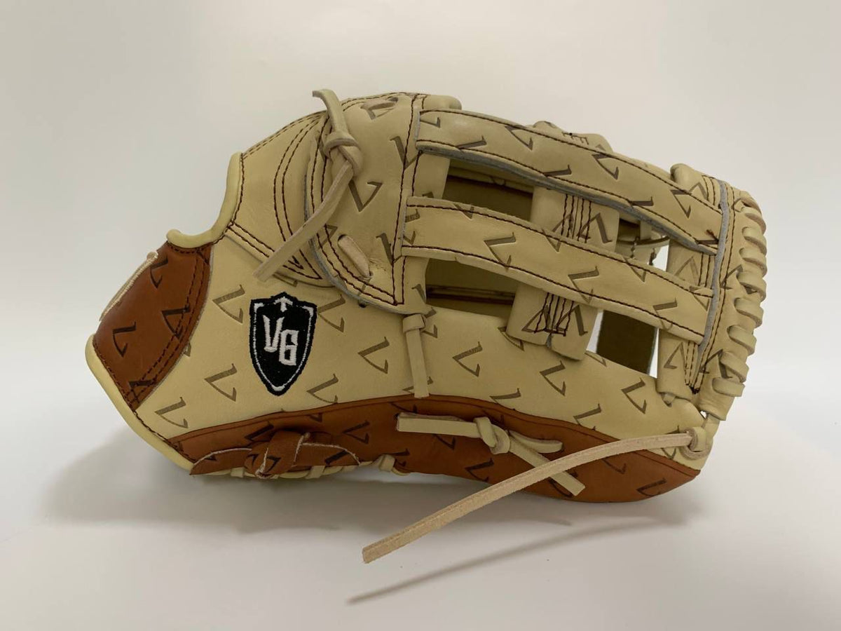 Vanquish Blonde/Brown fielding glove